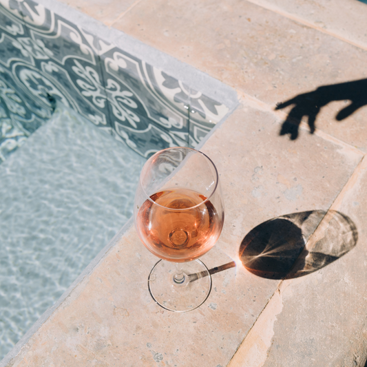 Top 5 Tricks to Keep Your Wine Cool on a Hot Day